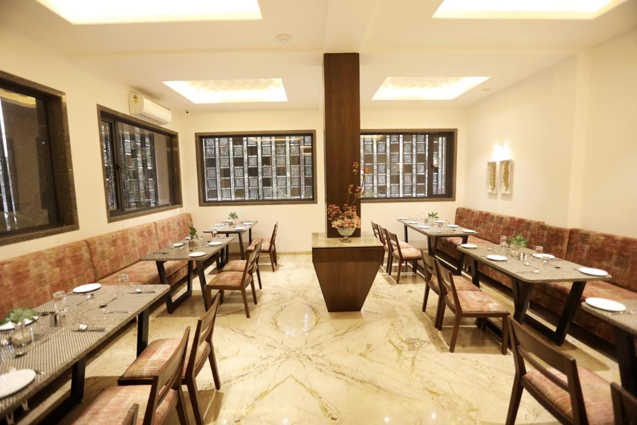 Shourya Residency Gulab Bagh Hotel Udaipur Buitenkant foto